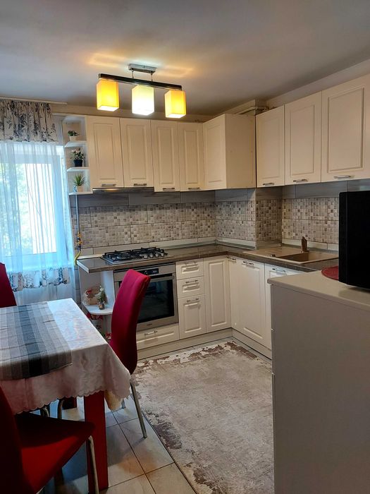 Vand apartament  4 camere