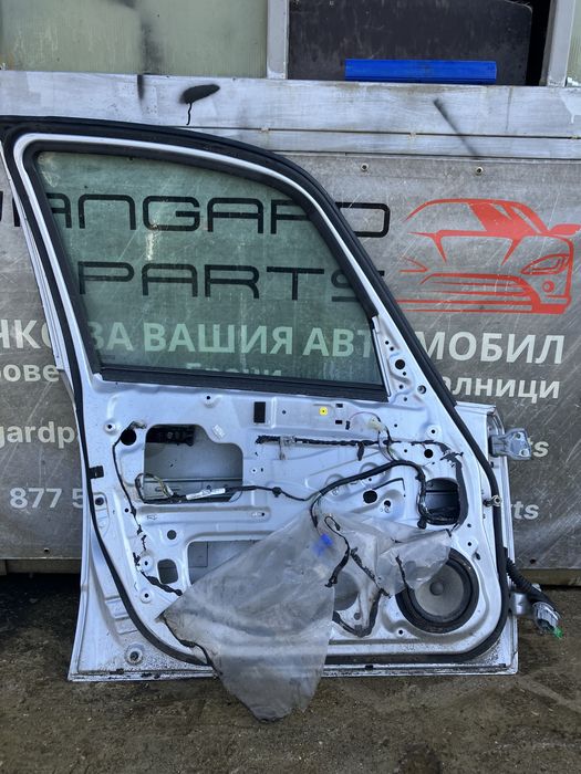 Предна лява врата за Suzuki sx4 2007г.