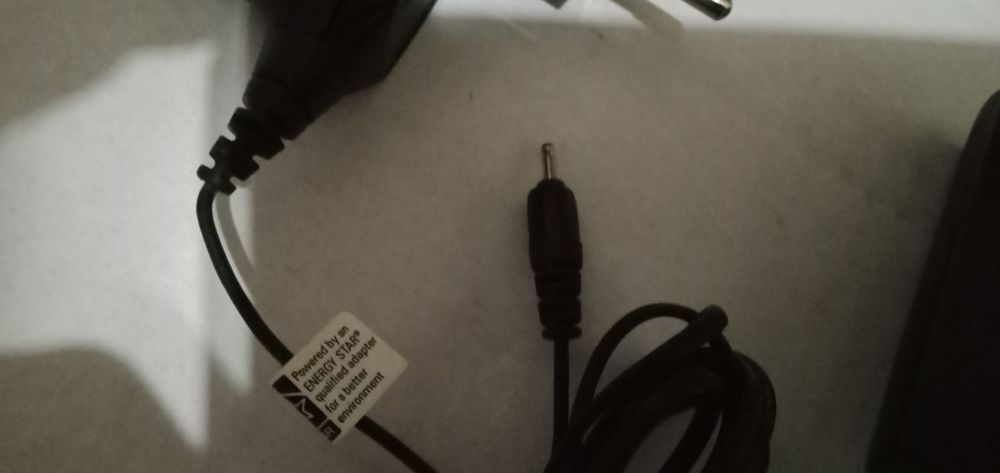 Продам разные зарядки кабели