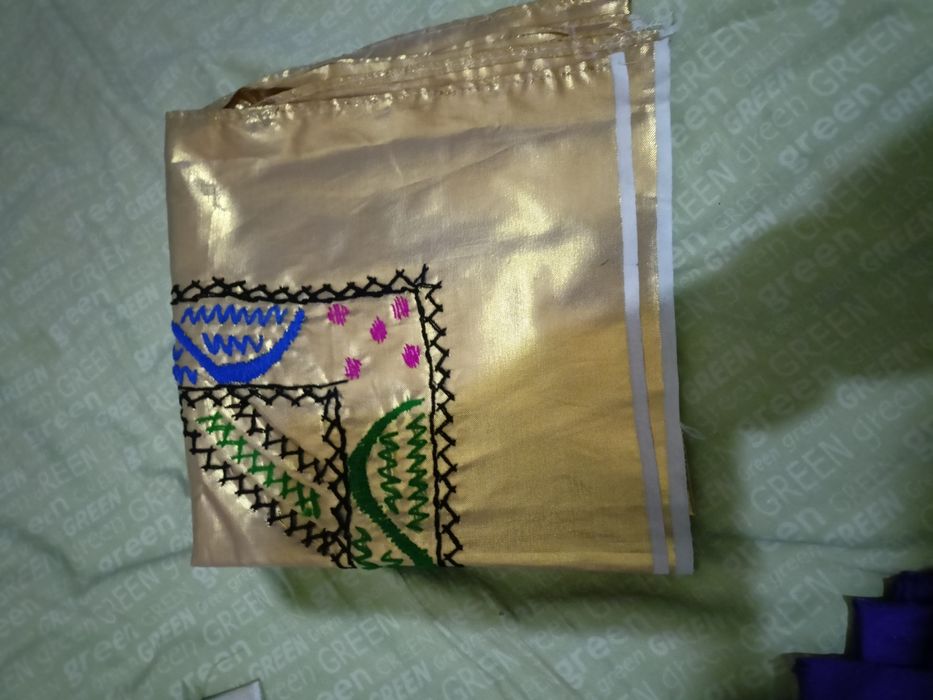 Платки атласные и тюбитейки 2 шт