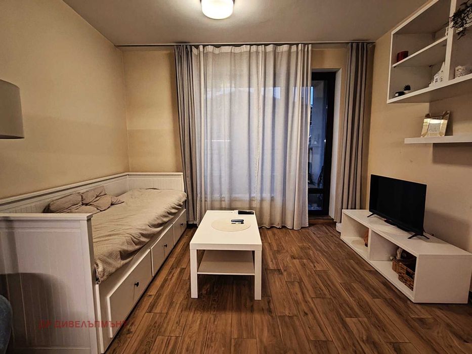 Дава се под наем Едностаен апартамент в София, Център - 36 кв.м за 434.60 € - Снимка #3