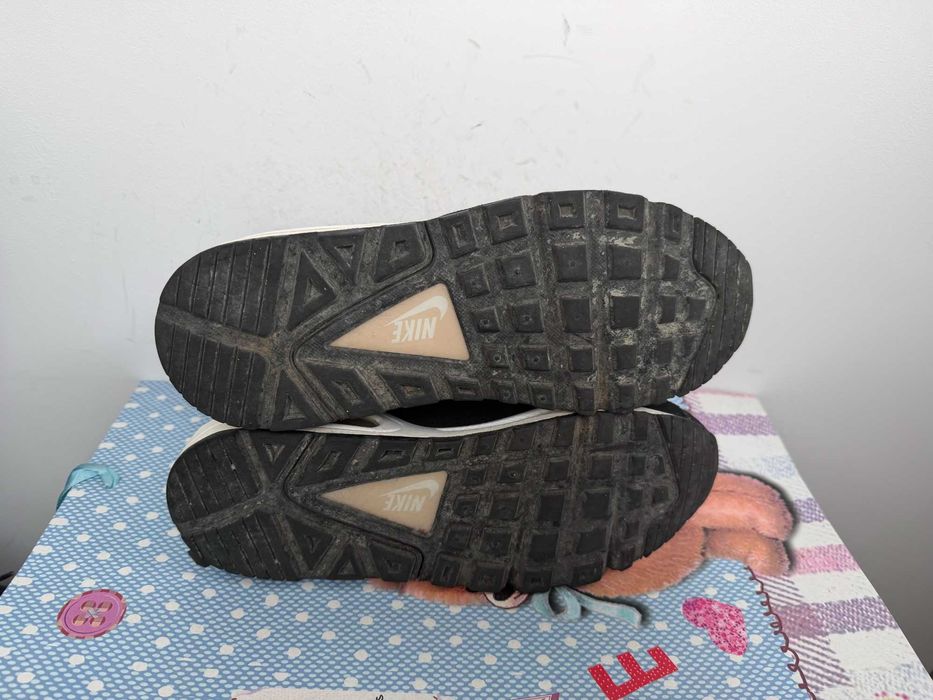 Nike Air Max Command''оригинални маратонки 39 номер