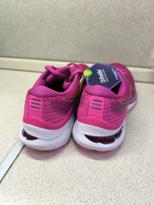 Дамски маратонки Asics