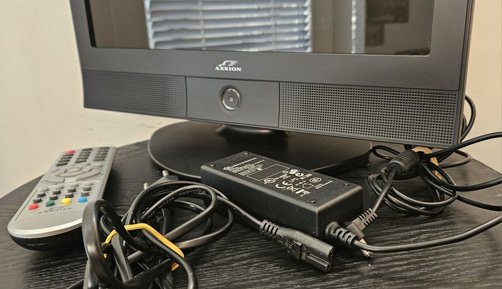 12v 220v Телевизор  DVD / DVB Multi system