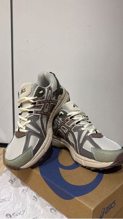 Продам кроссовки Asics gel kahana 8