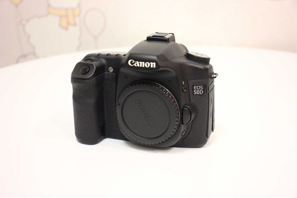 Продается фотоаппарат Canon EOS 50D