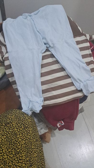 Отдам даром детские вещи