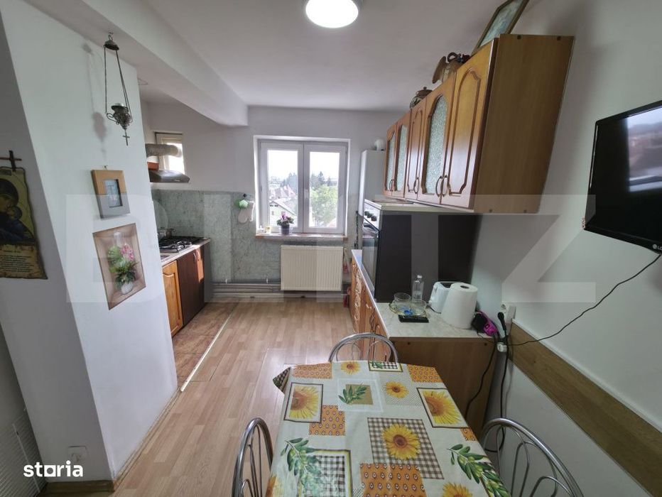 Apartament 4 camere, decomandat, 80 mp