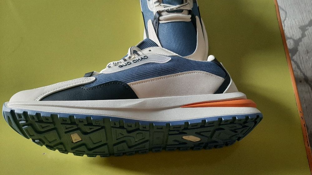 Мужская обувь, крассовки