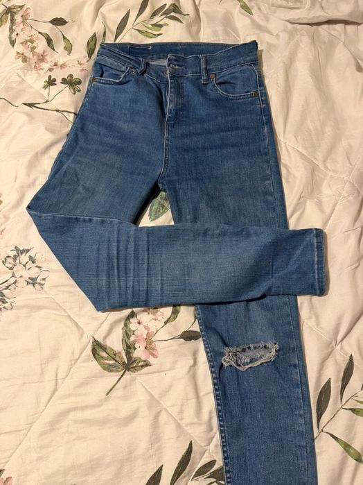 Дамски дънки с висока талия