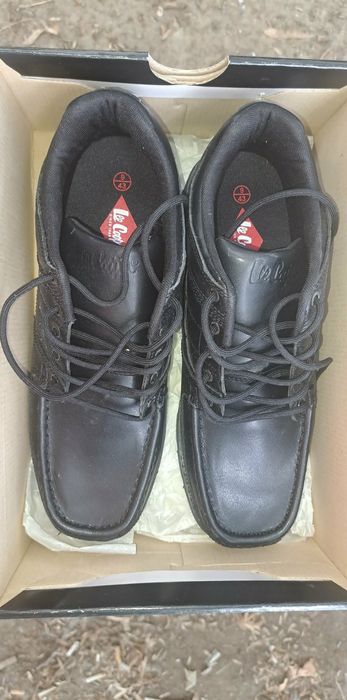 Обувки Lee Cooper- н. 43
