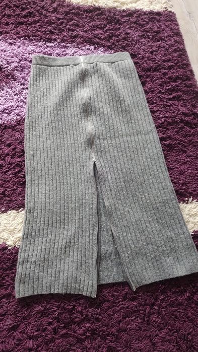 Fustă damă cu fermoar.