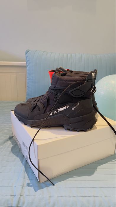 Y-3 Yohji Yamamoto Terrex Swift R3 Gore-Tex- Планински обувки,маратонк