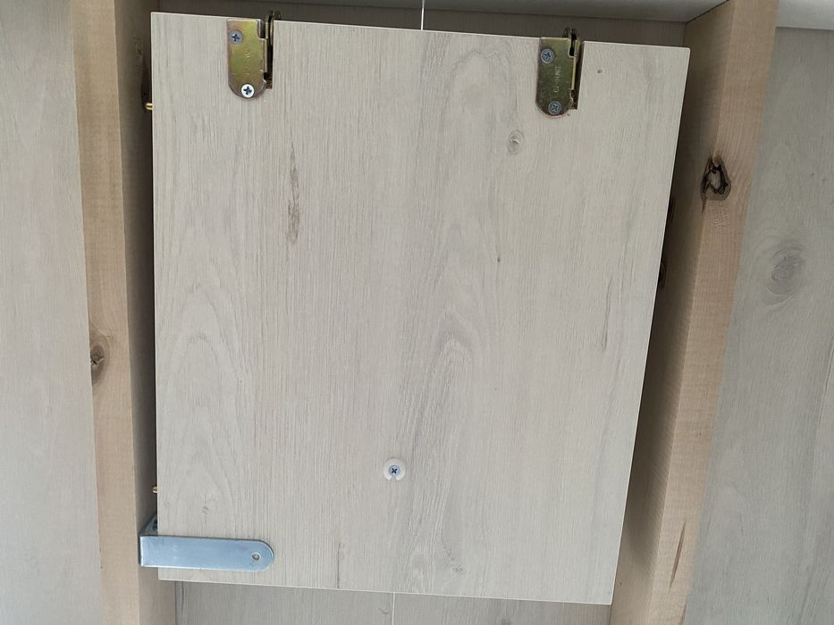 Продам кухонный стол