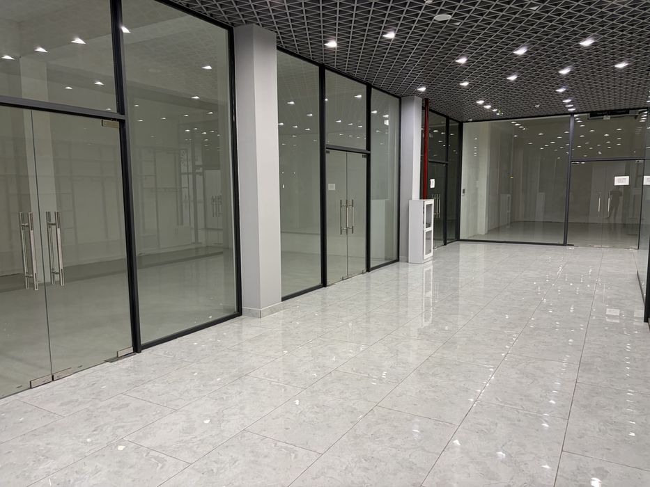 Сдаеться в аренду магазины в Festival Mall