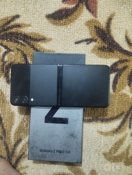 samsung z flip 3 5g 
AYBI:RE
IMEI: YOQ
DOK KOR: