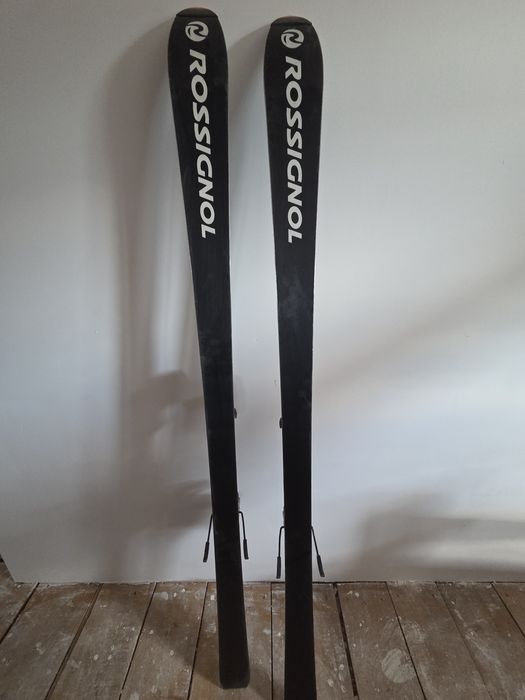 Vând schi Rossignol Vipet S
