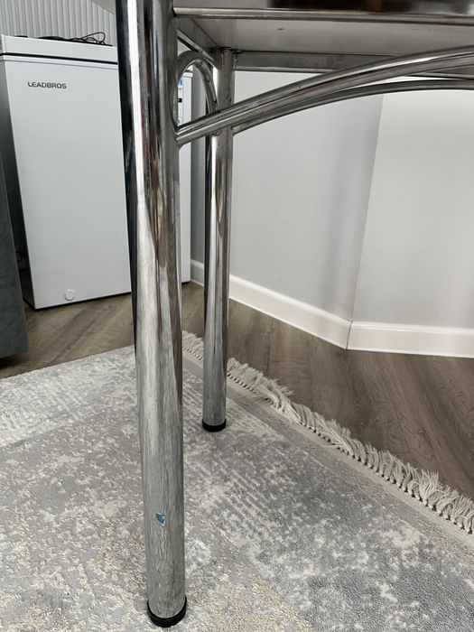 Продам куханный стол