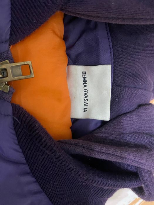 бомбер vetements