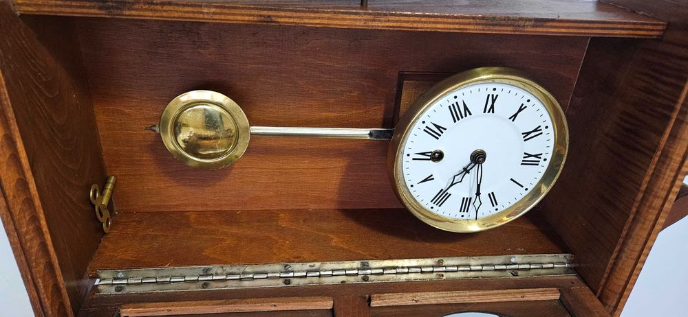 Ceas de perete cu pendula Victoria