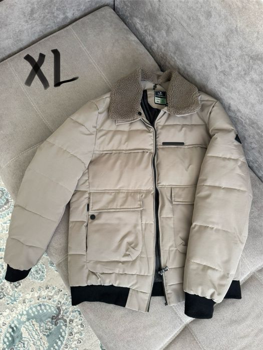 Рубашки, джинсовка, куртка, кроссовки