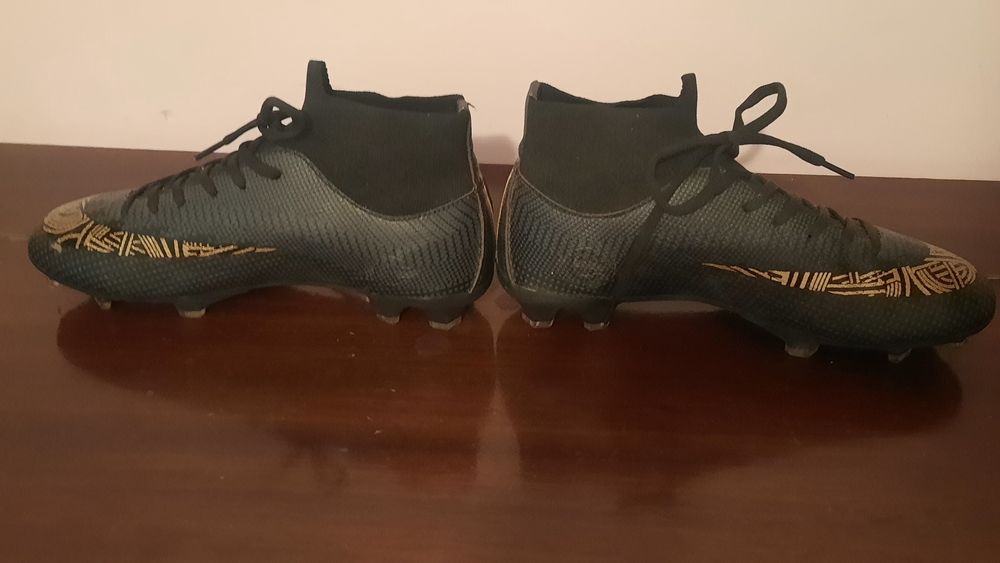 НАМАЛЕНИ! Футболни обувки - бутонки eu38 номер