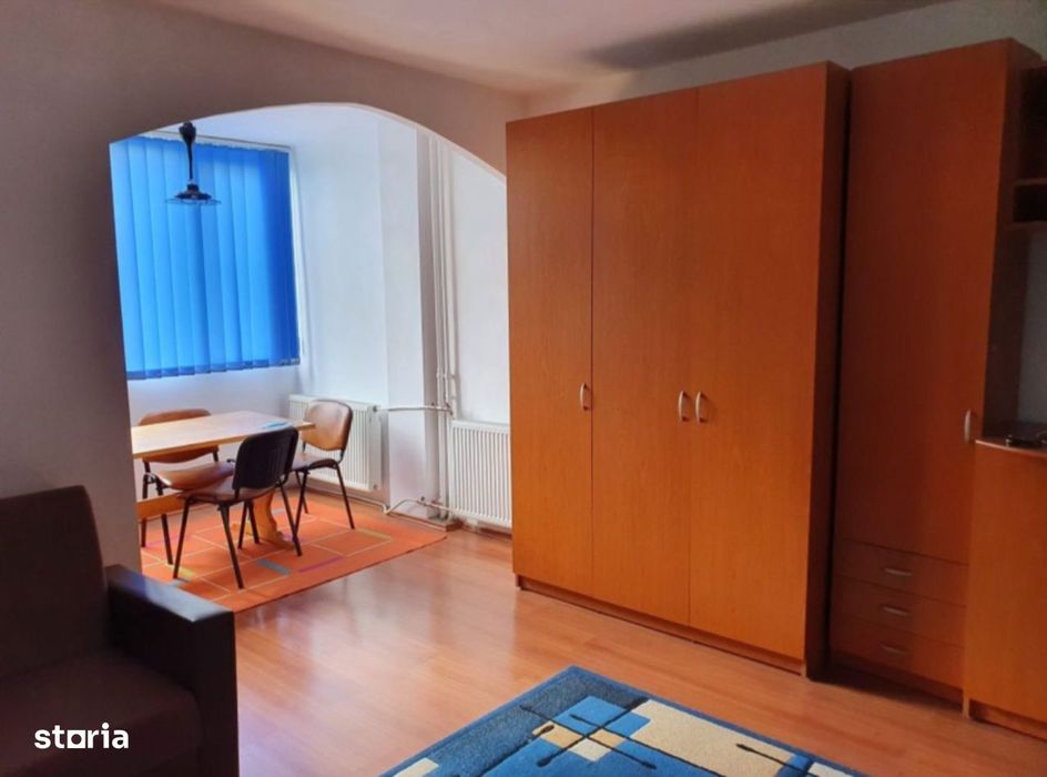 Garsoniera la etaj intermediar in zona Detunata/Gheorgheni