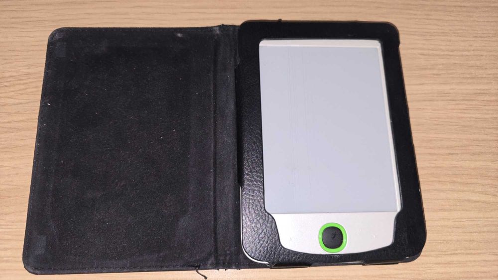 PocketBooks 515W за части или ремонт - проблем с дисплея