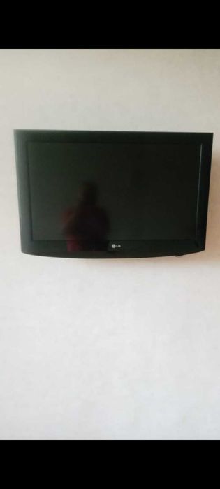 Срочно продам телевизор