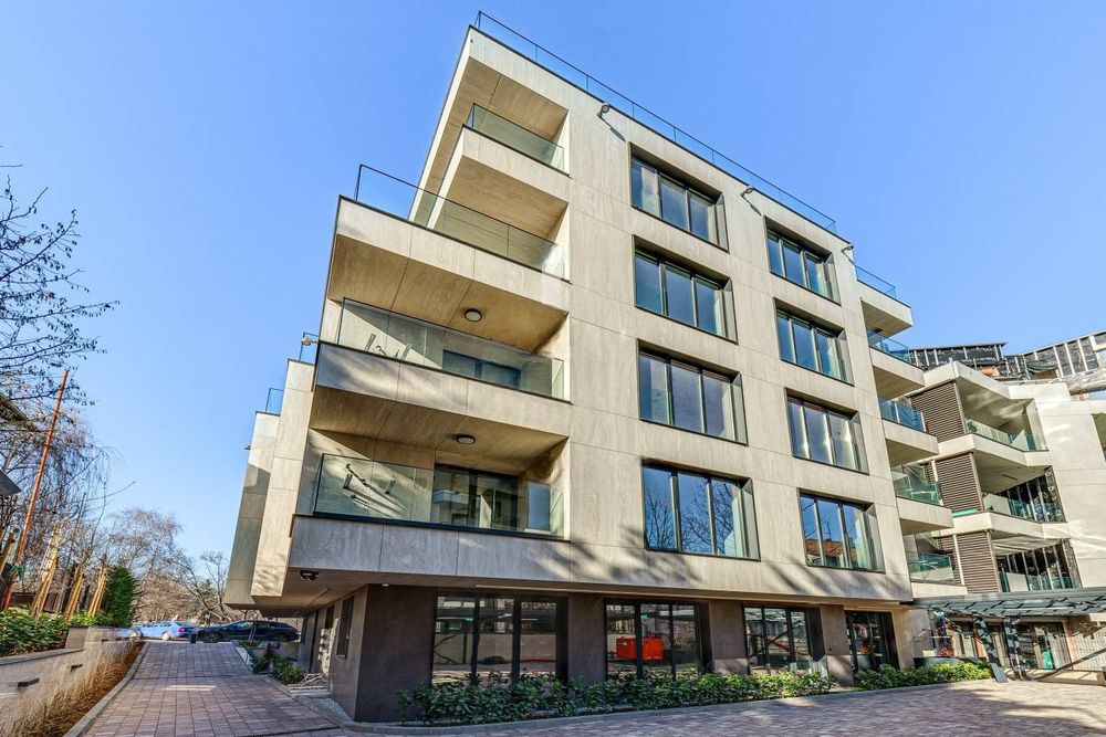 Продава се Многостаен апартамент в София, Изток - 451 кв.м за 3038 €/кв.м - Снимка #10