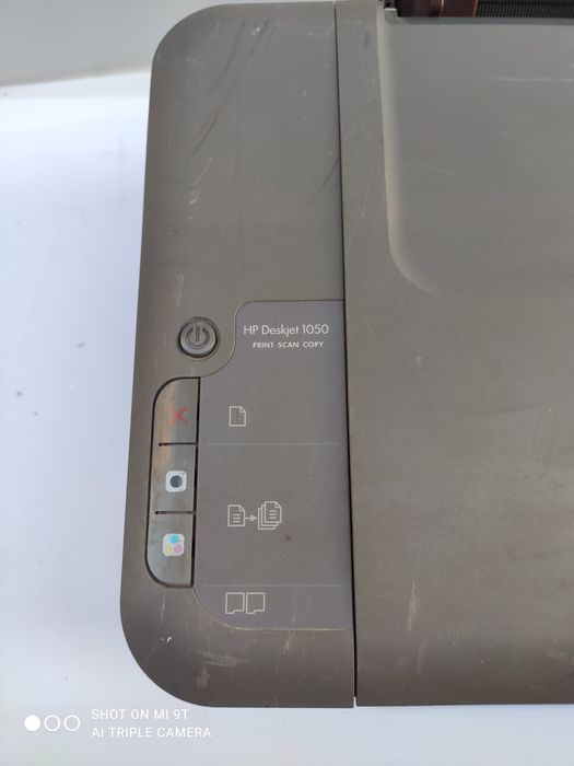 Продам принтер HP 1050