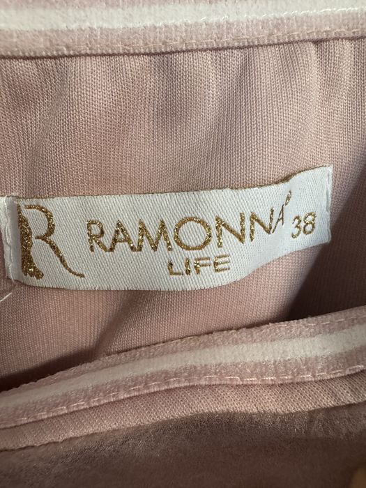 Vand rochita roz eleganta