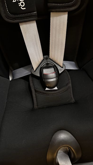 Детско столче за кола Britax Romer Dualfix M i-SIZE