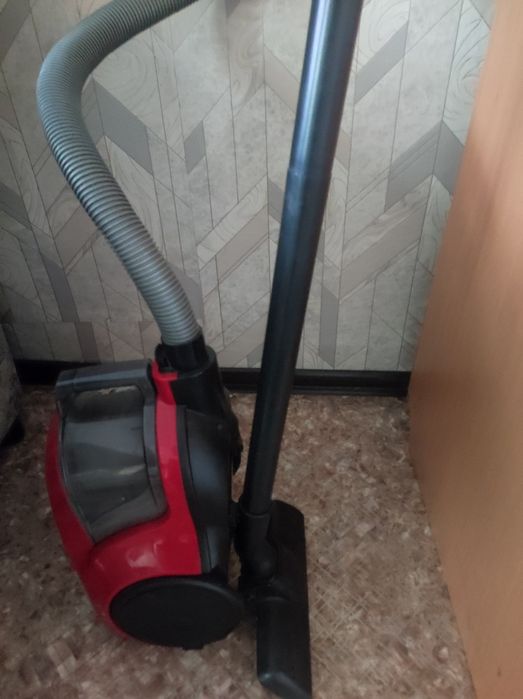 Продам пылесос дом