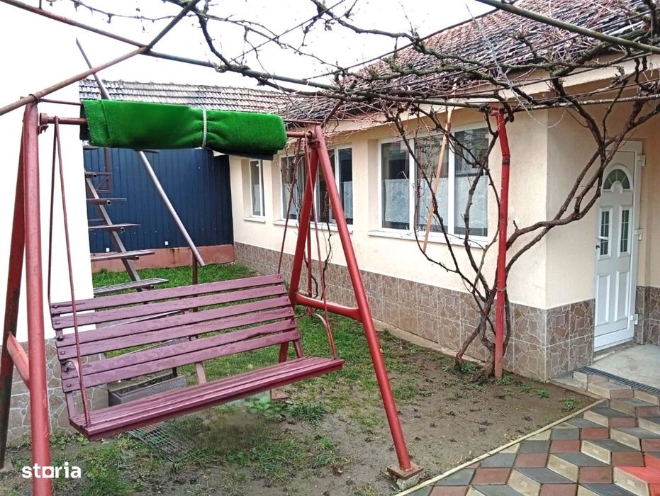 Casa de vanzare in Sagu