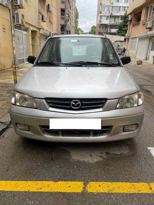 Продавам Mazda Demio