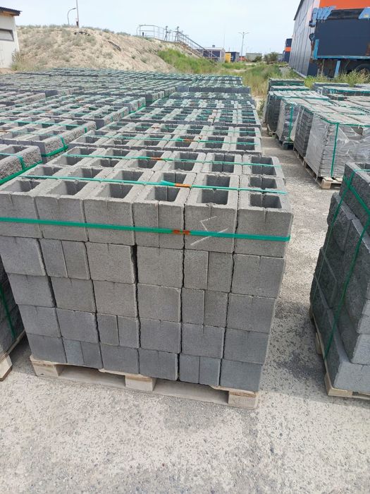 Продам рванные блоки ииколпаки для коллон