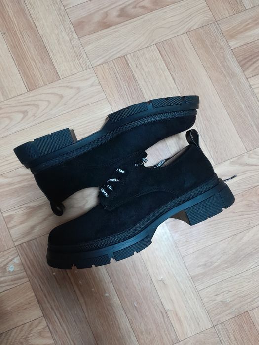 Ботинки демисезонные (новые), 39