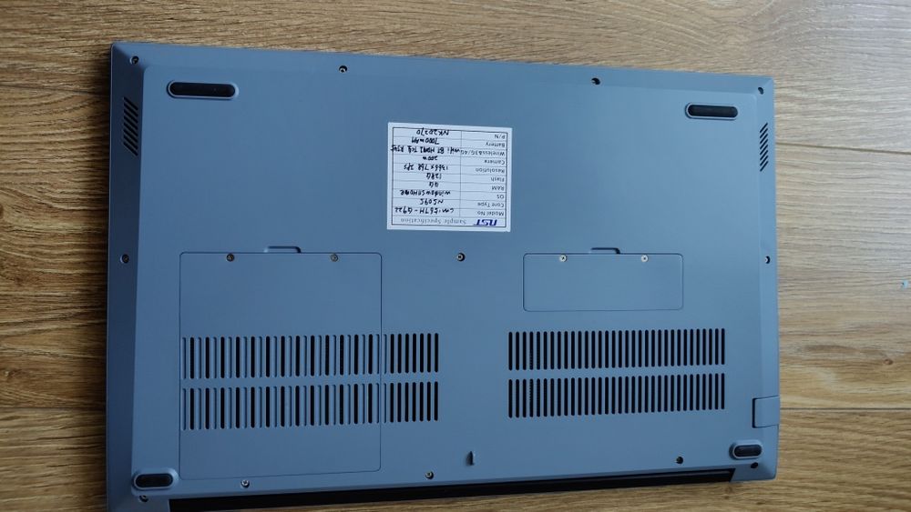 Laptop 15,6 inch / 4 GB RAM / ssd 128 GB/