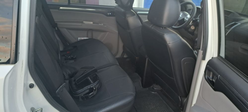 Продам митсубиси паджеро спорт