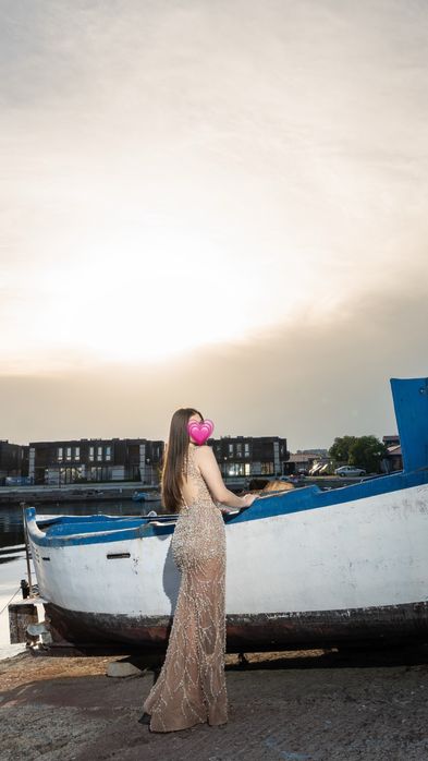 Бална рокля с перли