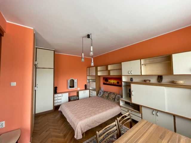 Дава се под наем Тристаен апартамент в София, Гео Милев - 100 кв.м за 797.64 € - Снимка #3