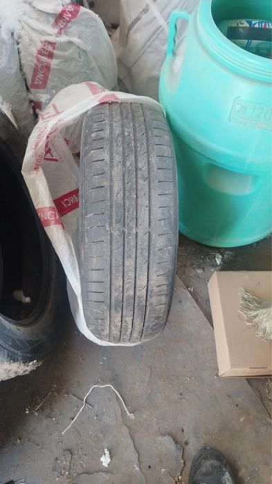 Продам шины на легковую