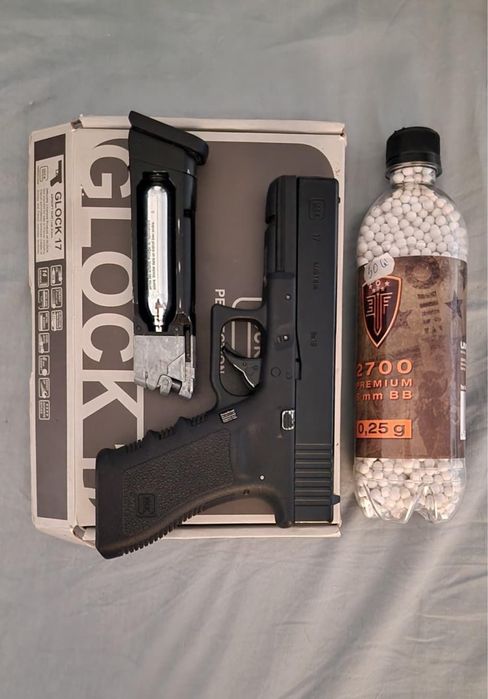 Replică Airsoft Pistol Glock 17 Umarex (CO2)