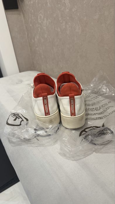 Продам кеды Michael Kors