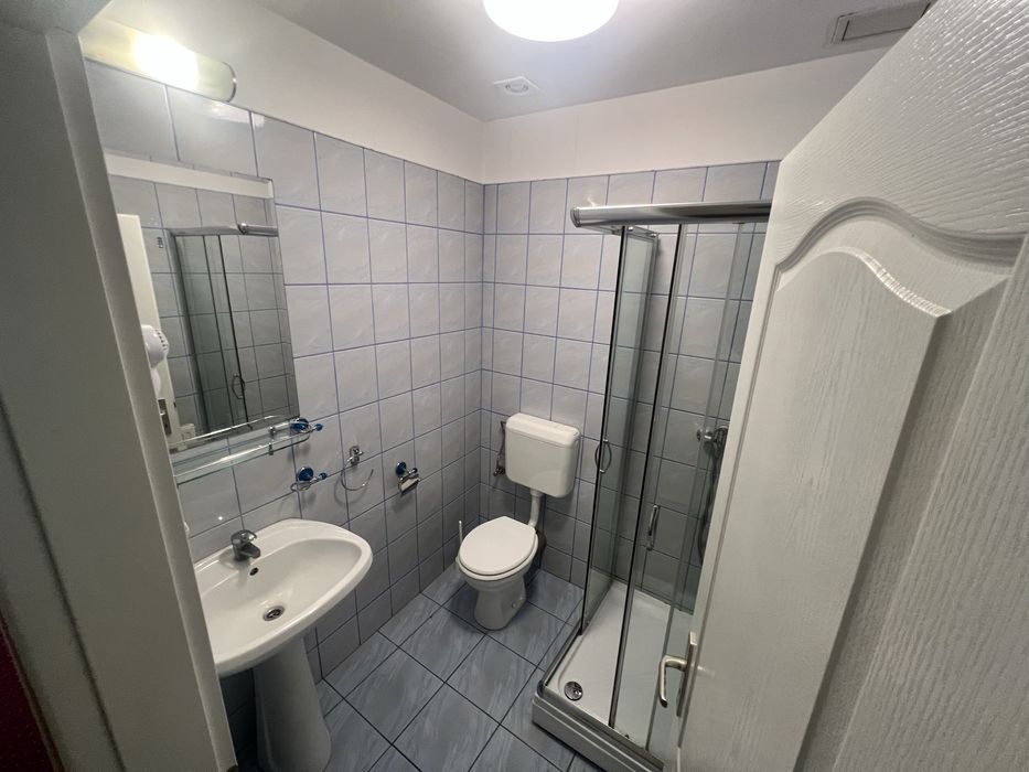 Spațiu de inchiriat - manichiura, coafor, masaj, birouri