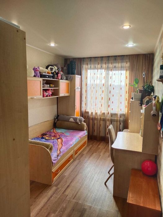 3 комнатная квартира, район СКГУ