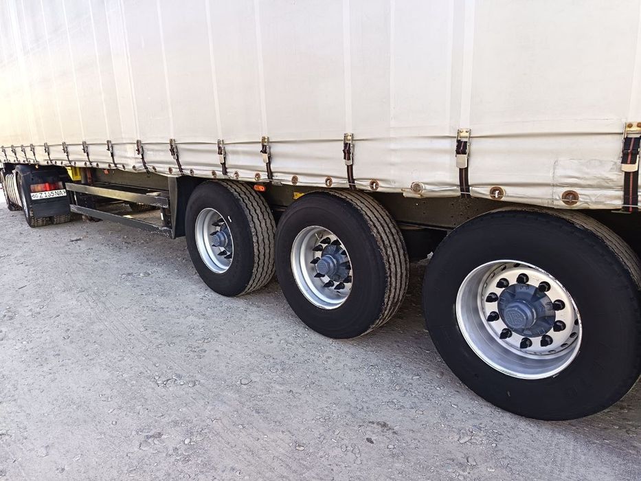 Прицеп SCHMITZ Сотилади 
 Йили: 2004