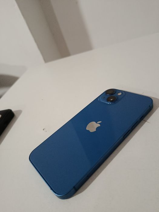 Продам iphone 13