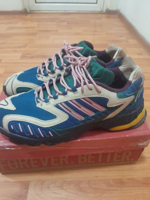 Pantofi sport Adidas,mărime 42,5,lungime brant 27 cm